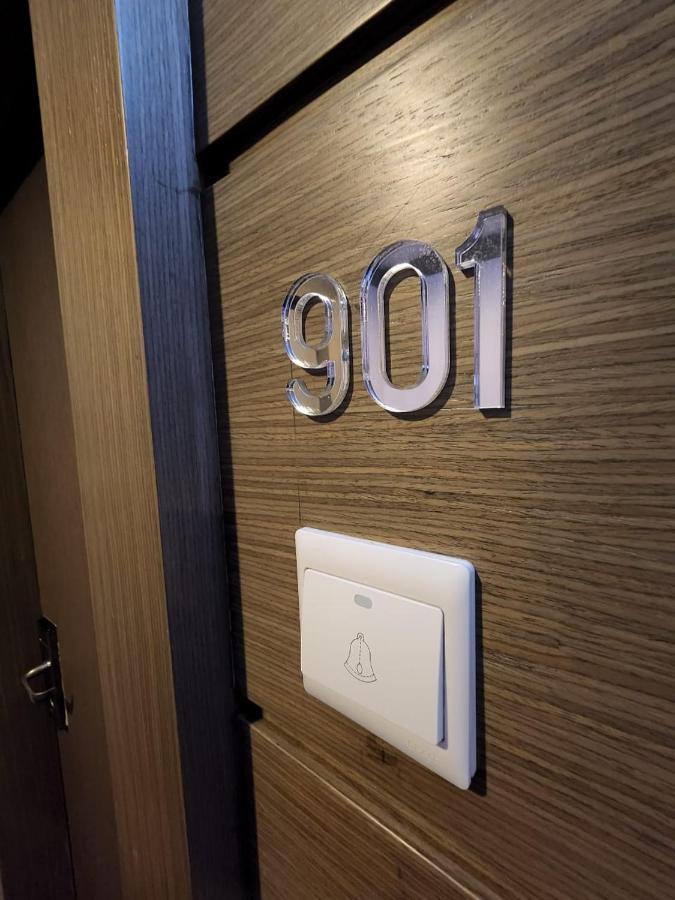 Capital Hotel 3*