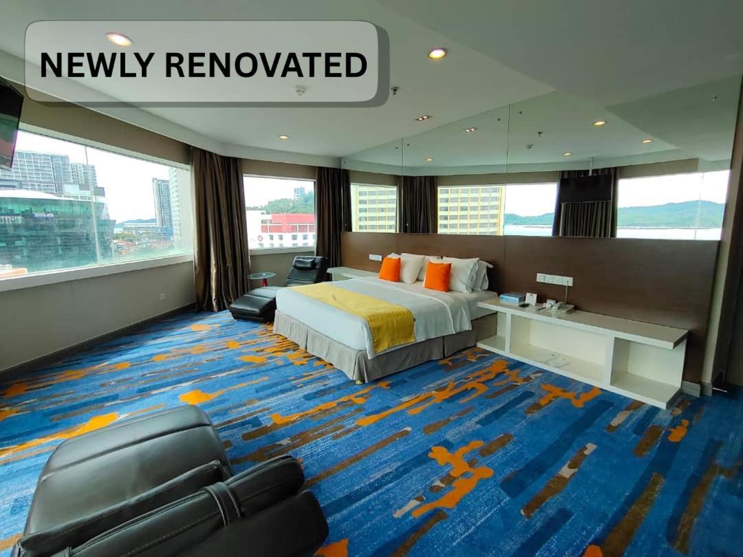 Capital Hotel 3*